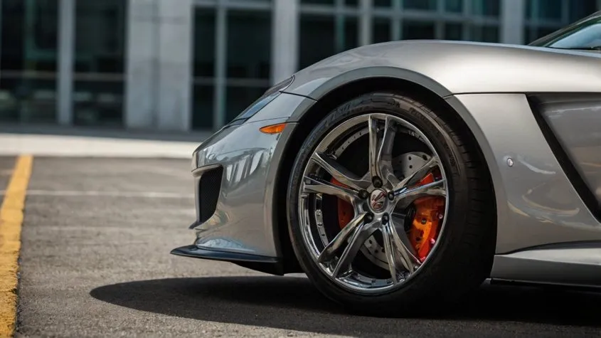 Aston Martin Vantage